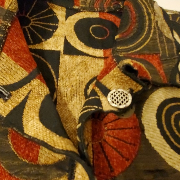 Vest - Picture 3 of 4